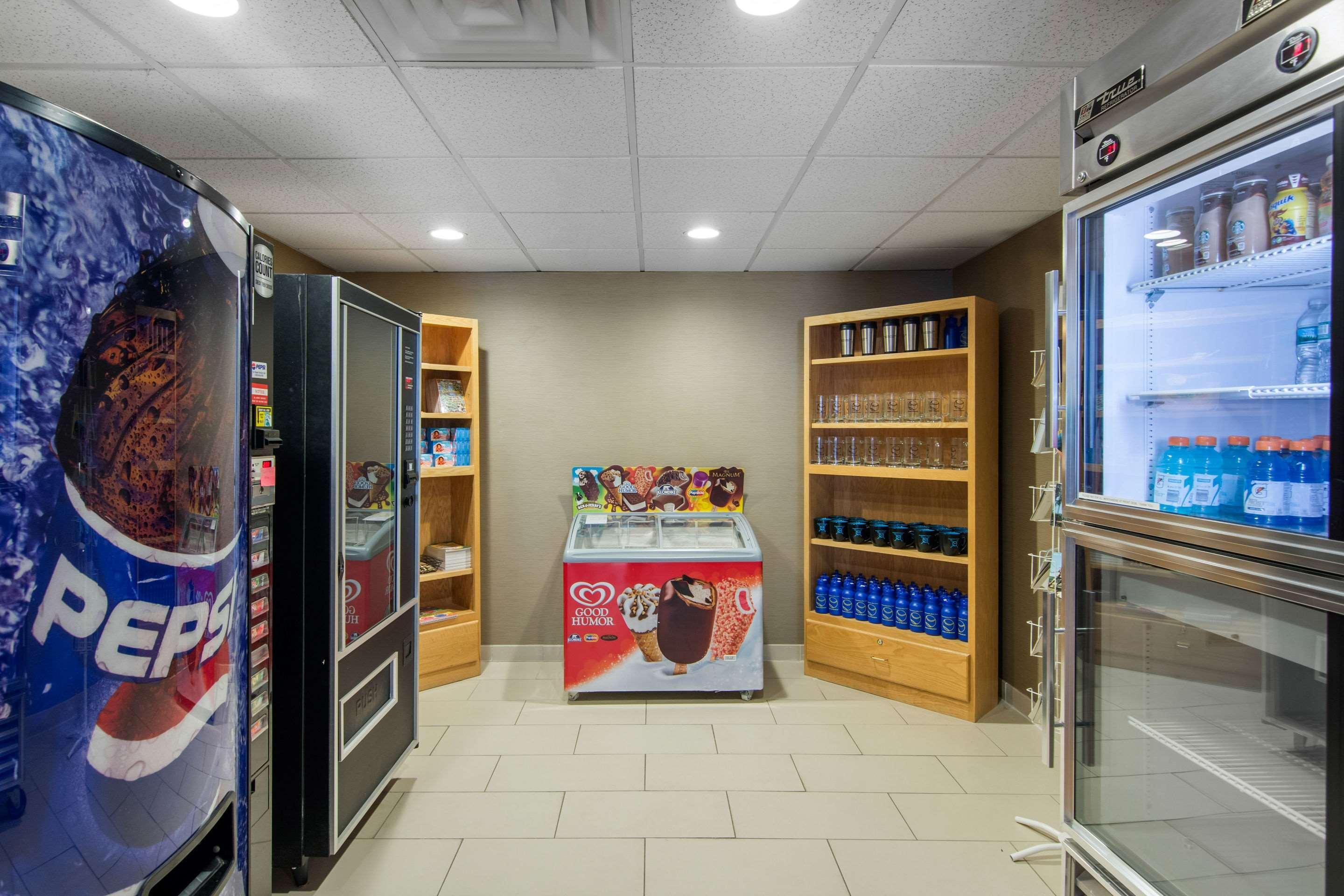 Comfort Inn & Suites Cooperstown - Milford Bagian luar foto
