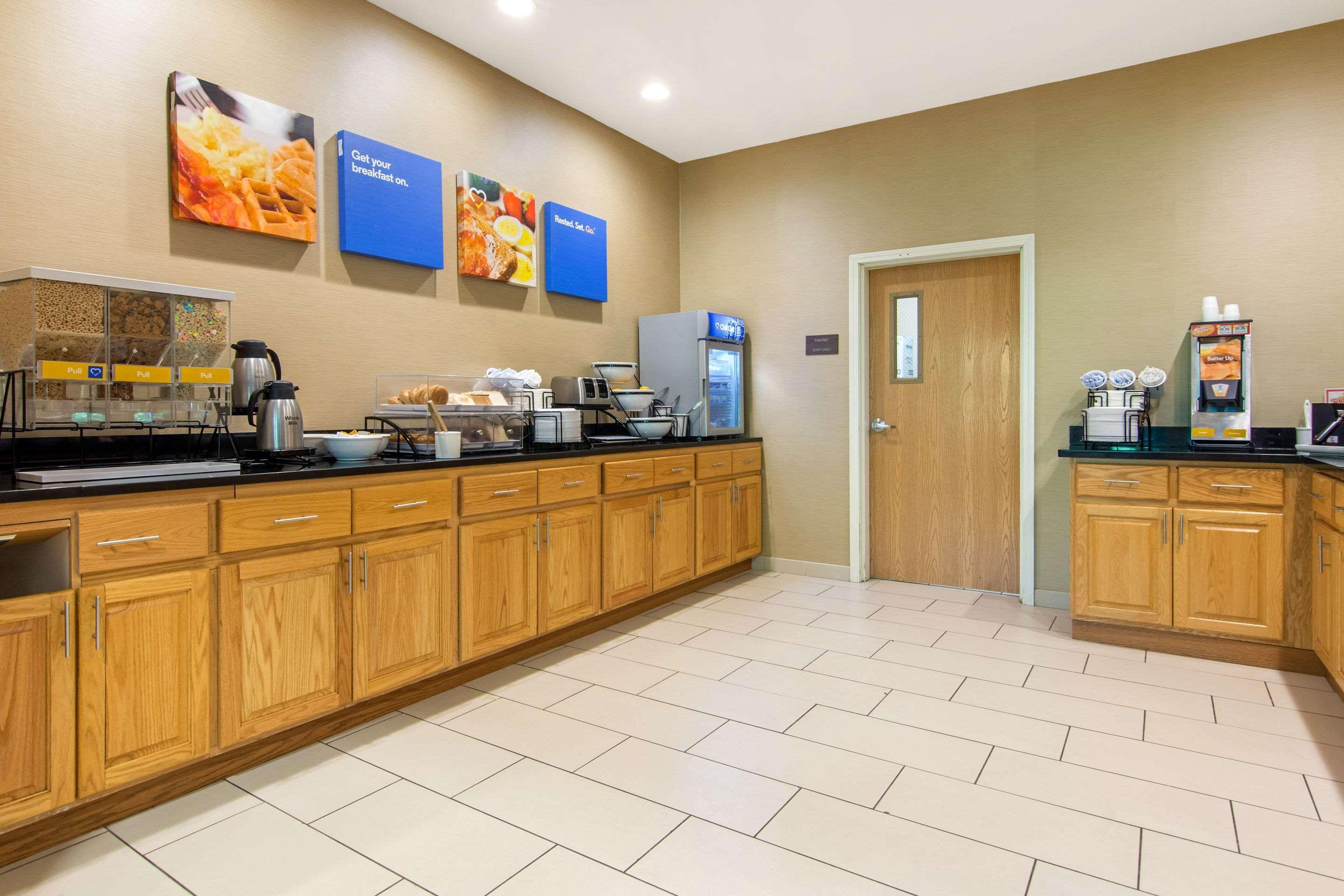 Comfort Inn & Suites Cooperstown - Milford Bagian luar foto