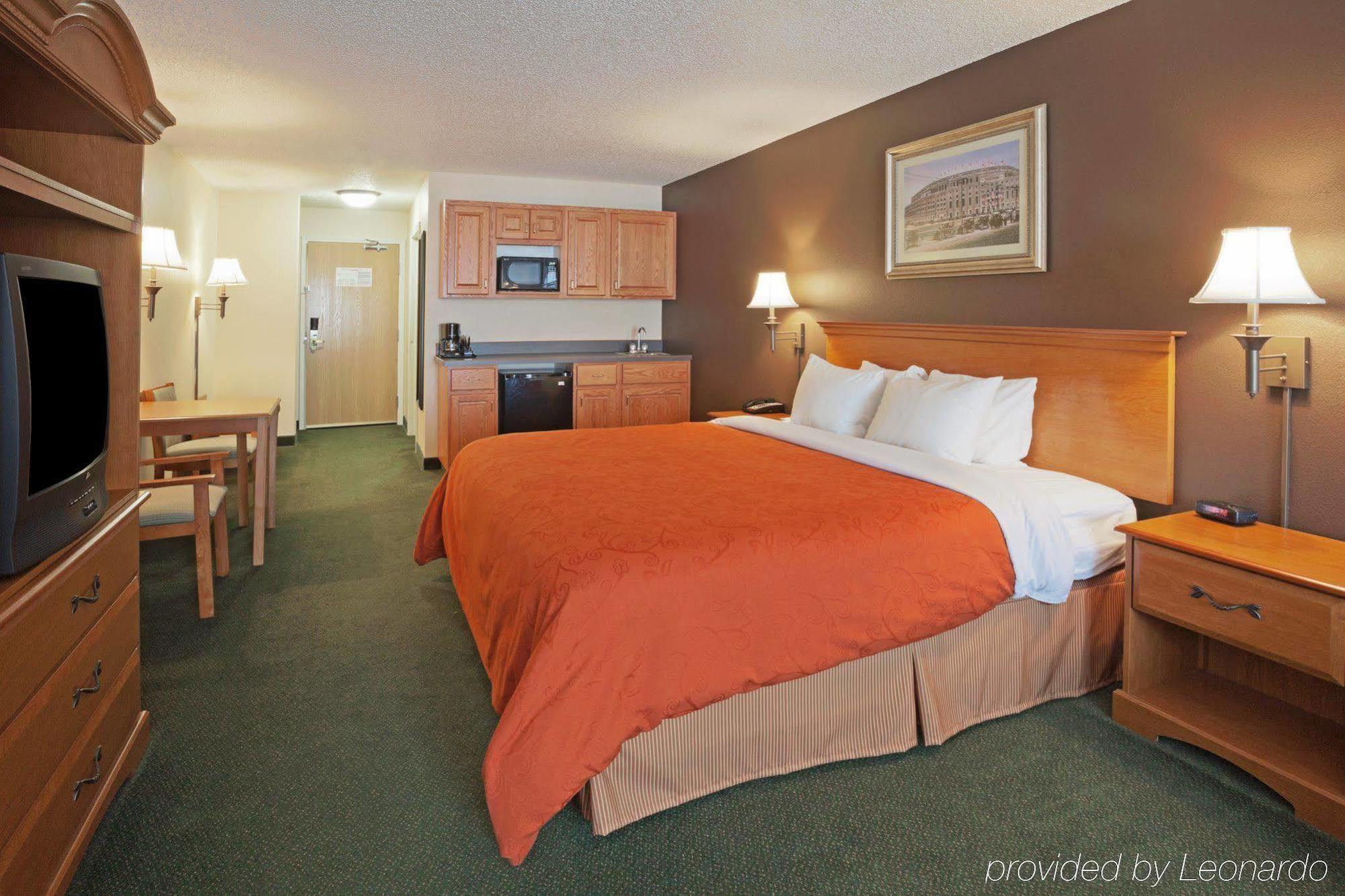 Comfort Inn & Suites Cooperstown - Milford Bagian luar foto